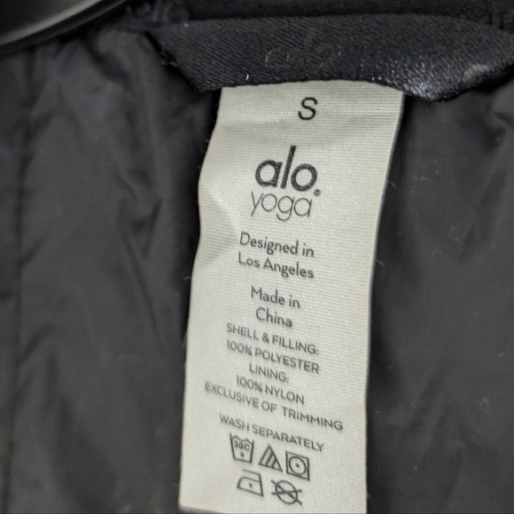 🎄🎅Alo Yoga Jacket - Picture 9 of 10